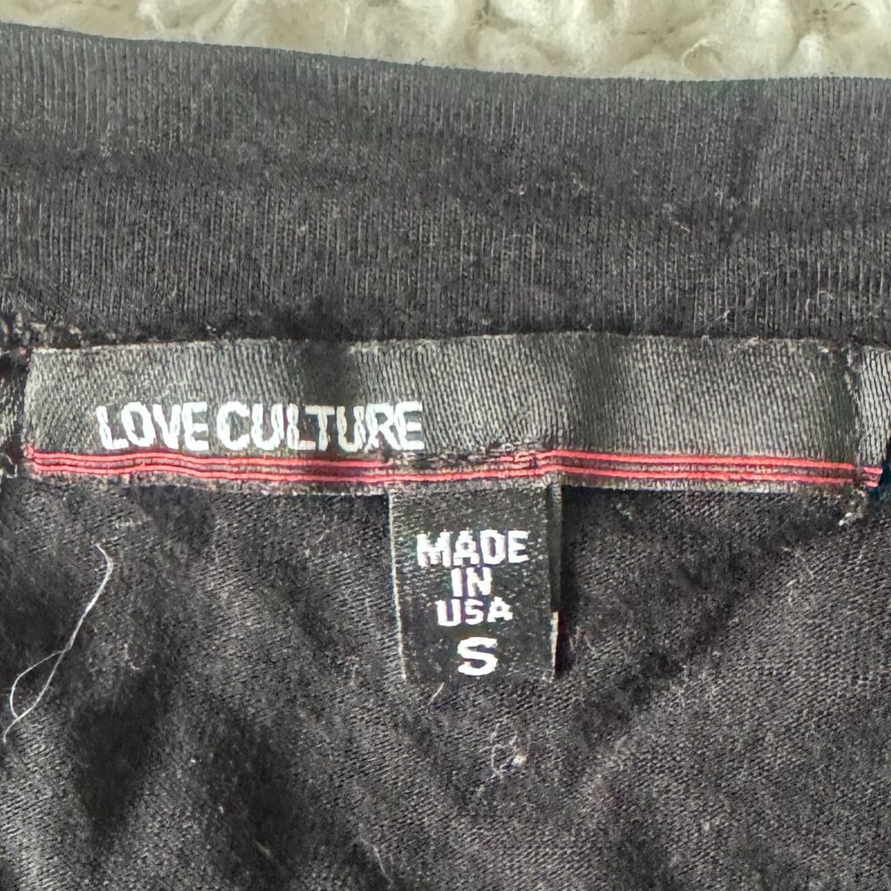 Black Short Sleeve Crop Top Shirt - Picture 3 of 3